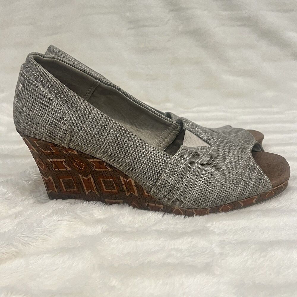 TOMS Women Calypso Grey Plaid Geo Cork Platform Wedge Sandals Size 9M